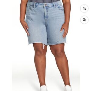 (EUC) Terra & Sky Distressed Raw Hem Denim Shorts 26w